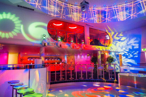 liquid nightclub sutton-998974 
 Liquid Nightclub - Sutton, UK
Copyright - Richard Southall 
 Keywords: Copyright, Interiors, Liquid, Nightclub, Richard, Southall, Sutton, architectural, bar, club, dance, emphasis, exterior, floor, late, leisure, luminar, night, photographer, photography, uk, venue