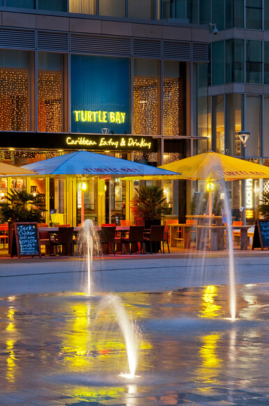 DSC4060 
 Turtle Bay Restaurant - Milton Keynes UK
Copyright - Richard Southall 
 Keywords: Bay, Copyright, Keynes, Milton, Richard, Southall, Turtle, West, bar, emphasis, food, indian, photographer, photography, restaurant, uk