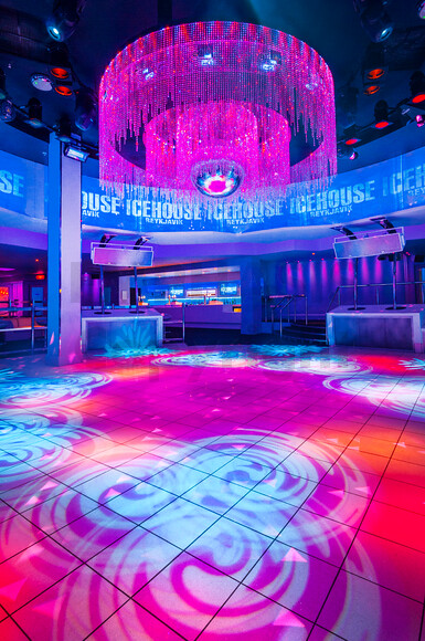 DSC6544 
 Oceana Nightclub - Milton Keynes, UK
Copyright - Richard Southall 
 Keywords: Copyright, Milton Keynes, Nightclub, Oceana, Richard, Southall, architectural, club, emphasis, exterior, interior, late, leisure, luminar, night, photographer, photography, uk, venue